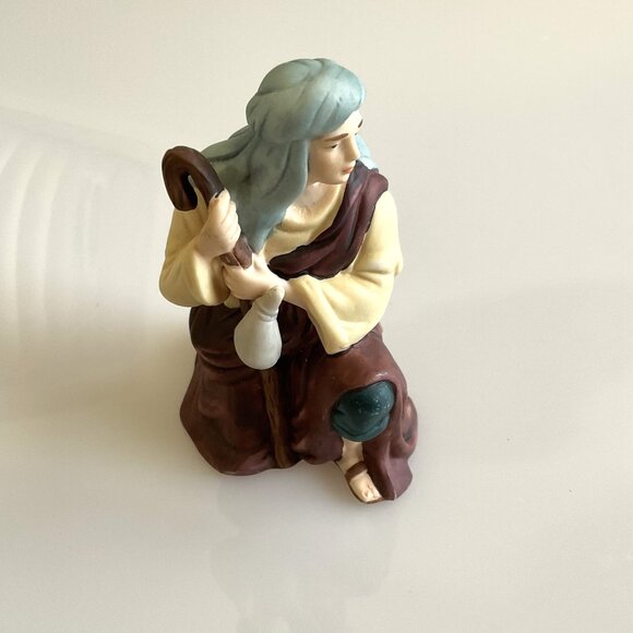 VINTAGE SHEPHERD NATIVITY FIGURINE CHRISTMAS  HOLIDAY DECOR - Picture 7 of 10